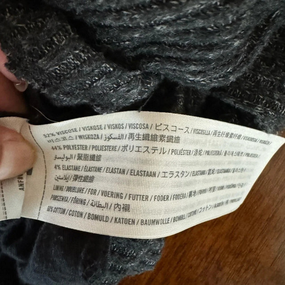 Hollister Sweater Women's Grey Knit Turtleneck Cold Shoulder Crop Top Small - Picture 7 of 9